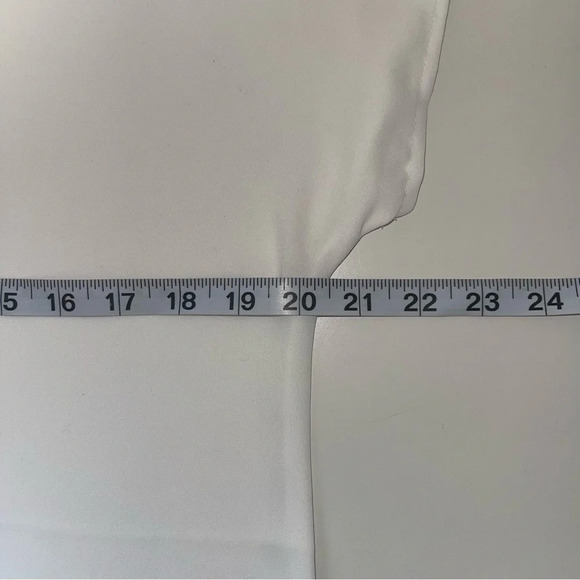 Maurices Solid White Hook & Eye V-neck Short Sleeve Blouse Small Women’s - Picture 10 of 14